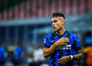 Inter, è un bilancio choc. Il rinnovo di Lautaro addolcisce il giorno nero