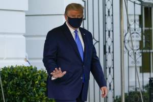 Mezzogiorno di fuoco nel duello Trump-Biden: doppio palco in Florida