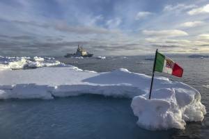 L'Italia in missione nell'Artico: ​ecco cosa fa la Marina al Polo