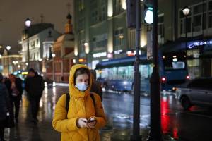 Quello strano caso in Russia: "Le mascherine? Fino al 2022"