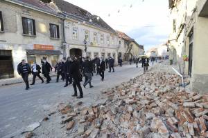 Croazia in lutto il 2 gennaio. Cento tende dall'Italia