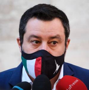 Covid, Salvini: "Priorità parlare con Draghi delle aperture serali"