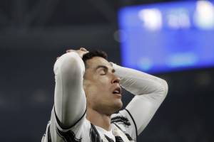 "CR7 mai decisivo su punizione". Juve fuori: ora scoppia il caos