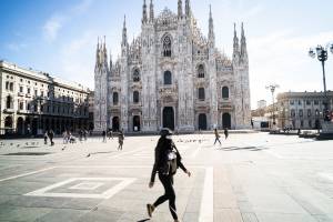 Lombardia, dati da zona arancione ma resta rossa fino al 29 marzo