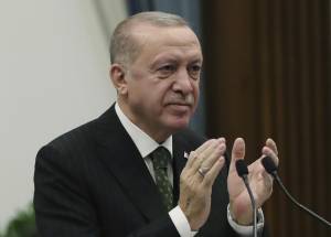 Erdogan arresta gli ex ammiragli: "Un tentativo di colpo di Stato"