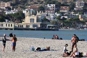 Si torna in spiaggia: quando riaprono le Regioni