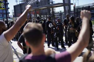 Tensione a Tulsa, la città blindata tra Black Panthers e suprematisti