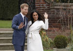 Harry e Meghan declassati: così perdono potere e prestigio nella royal family