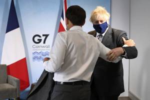 Johnson sfida l'Europa: "Pronti a tutto sull'Irlanda del Nord"