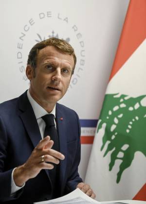 Macron-Biden, spot ai vaccini su Tik Tok e Instagram