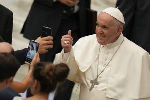 Il Papa smaschera i "corvi": pochi, ortodossi e stranieri