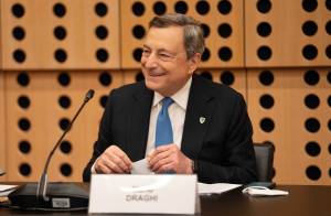 Draghi promette: no tasse. Ora la palla passa ai partiti