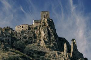 Craco, la città fantasma che affascinò Mel Gibson