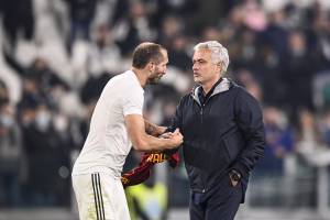 Chiellini gela Ronaldo: "Sarebbe dovuto andare via prima..."