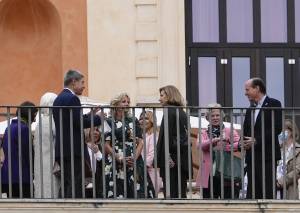 Aperitivi in terrazza, musei e il saluto alla Capitale. La "dolce vita" da first lady (e dei due first gentleman)