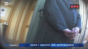 "Feti abortiti per i vaccini". Ed è polemica sul sacerdote