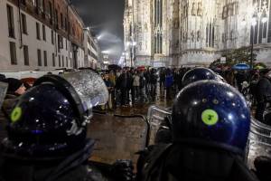 Il popolo No Pass ormai perde pezzi. Da Roma a Milano manifestazioni flop