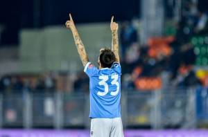 Gli ultras della Lazio rompono con Acerbi: "Uomo senza onore, vattene da Roma"