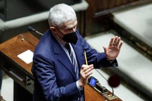 Quella strana offerta a Casini (da Gianni Letta). La commedia degli equivoci senza una sceneggiatura