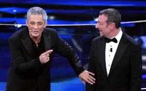 "Non so se farà Sanremo". Fiorello sgancia la bomba su Amadeus e il Festival 2024 