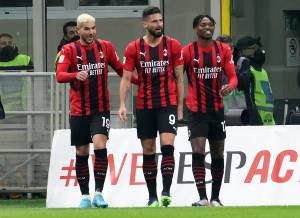 Uragano Milan sulla Lazio: semifinale con l'Inter