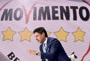 L'amaro ritorno di Conte a "Chigi". Il premier avvisa: così rompi il patto di maggioranza