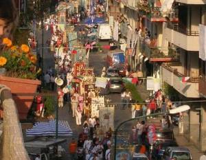 Una processione della Madonna dell'Arco