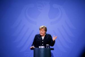 Ucraina: la Merkel per negoziare?