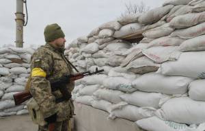 Mine anticarro sotto i guardrail: Kiev pronta a resistere contro i russi