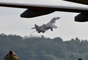 Usa e Polonia litigano sui jet all'Ucraina: ora è intrigo internazionale 
