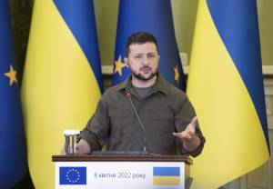 Kiev lancia il "messaggio" della difesa a oltranza