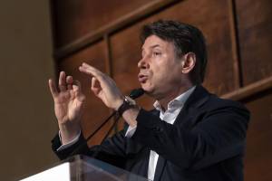 Giallo incontro Conte-Orsini. Il leader M5S nega: "Mai visto o sentito"