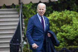 "Più armi a Kiev". Biden pronto a firmare nella data cara a Putin