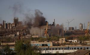 "Abbattuti aerei e droni ucraini": i russi avanzano a est. Esplosioni a Odessa | La diretta