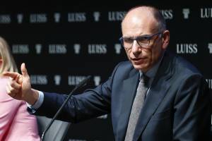 Lo scenario che inquieta Letta: crisi di governo ed elezioni a ottobre