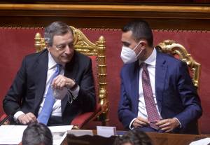 Il non accordo Ue, il tour di Salvini a Mosca, il piano segreto di Di Maio: tutti i punti che non tornano