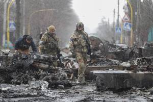 "Ritirata tattica": l'ammissione russa e l'avanzata di Kiev verso la Crimea