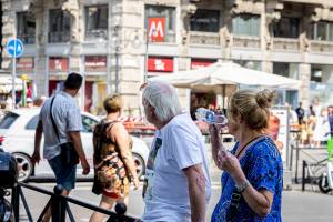 Arriva un caldo da record: cosa accadrà domani