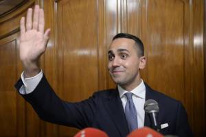 Di Maio asfalta i totem 5S: "Uno non vale uno, no a odio e populismi"