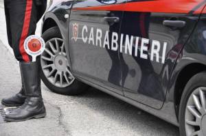 Una volante dei carabinieri (foto di repertorio)