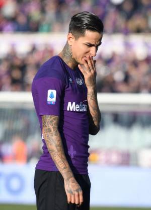 Il calciatore Erick Pulgar con la maglia della Fiorentina