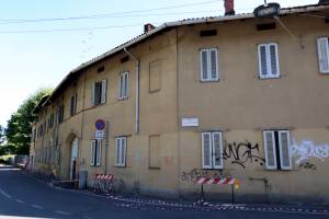 Cascina Boldinasco, lavori fermi e covo di disperati