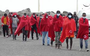 Sbarchi su del 30%: bomba migranti sulle spiagge italiane 