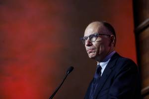 Letta disperato: "Una follia". Smacco per il sistema del Pd