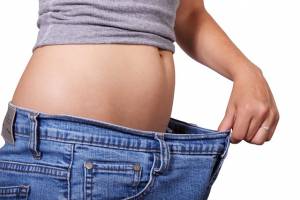 La proposta di FdI: "Carcere fino a 2 anni per chi istiga all'anoressia"