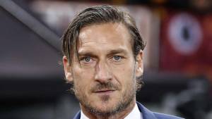 "Davvero furioso...":Totti non ci sta (e ora vuole parlare)