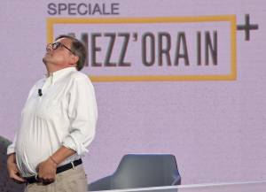 "Posso mandare FI sotto il 3%". Ma Calenda ora vale appena il 2%