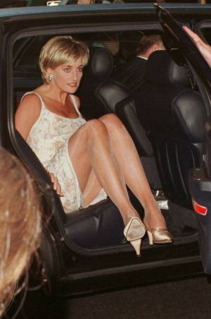 Lady Diana, “vittima e manipolatrice dalla bellezza abbagliante”