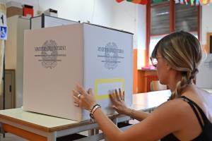 Oggi al voto 595 Comuni e 4,5 milioni di italiani. Un test per il governo