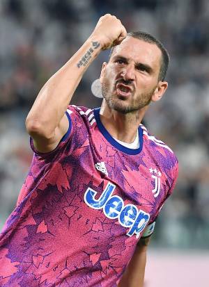 Juve, Gonzalez "caccia" Bonucci. Barzagli va da Mancini